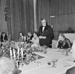 856263 Afbeelding van ir. J. Lohmann van de N.S. tijdens zijn toespraak bij het feestdiner voor buitenlandse ...